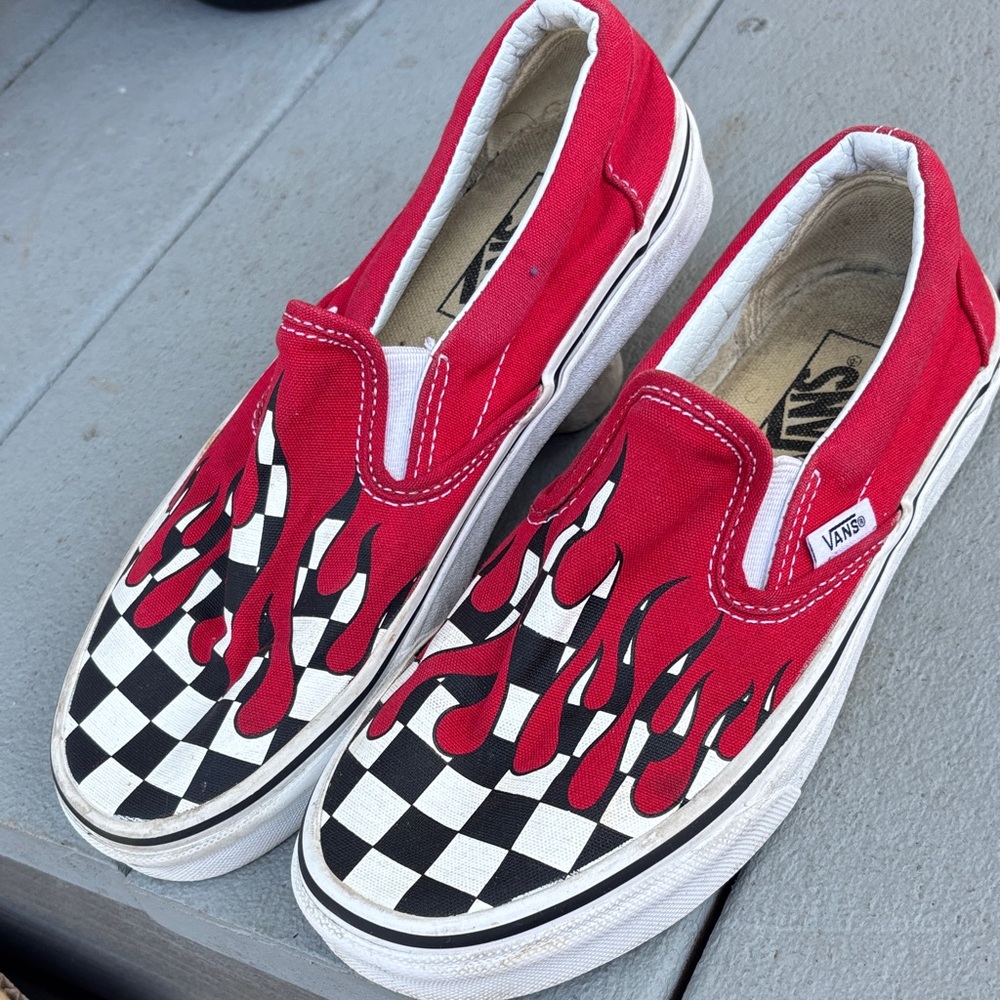 🌻Vans Kids Red Slip-On Checkerboard Flames Sneakers